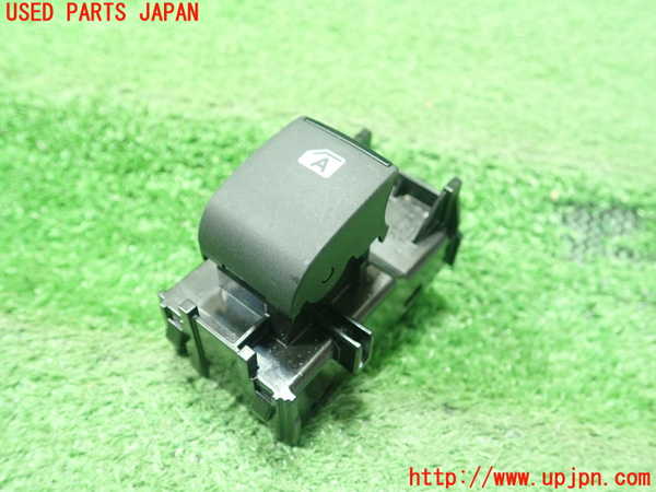 5UPJ-20516245]プリウスPHV(ZVW52)左前パワーウィンドウスイッチ 中古_m0002.jpg