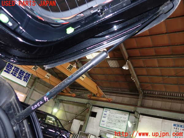 5UPJ-20521584]ベンツ E220 d（S213）(BlueTEC) ステーションワゴン(213204C)リアゲートダンパー 中古_m0001.jpg