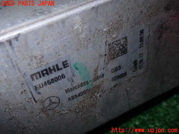 5UPJ-20522451]ベンツ E220 d（S213）(BlueTEC) ステーションワゴン(213204C)インタークーラー1 中古_m0002.jpg