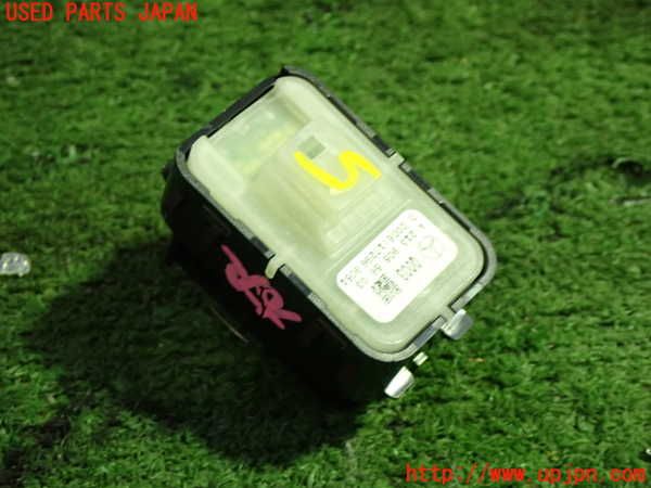 5UPJ-20526310]ベンツ E220 d（S213）(BlueTEC) ステーションワゴン(213204C)スイッチ5 中古_m0002.jpg