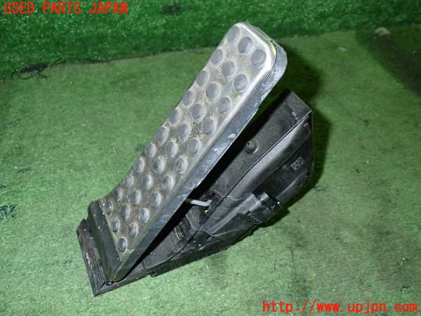 5UPJ-20526381]ベンツ E220 d（S213）(BlueTEC) ステーションワゴン(213204C)センサー1 中古_m0001.jpg