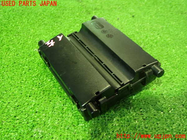5UPJ-20526147]ベンツ E220 d（S213）(BlueTEC) ステーションワゴン(213204C)コンピューター2 A000 900 31 13 中古_m0003.jpg