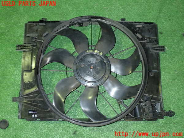 5UPJ-20526836]ベンツ E220 d（S213）(BlueTEC) ステーションワゴン(213204C)電動ファン1 中古_m0001.jpg