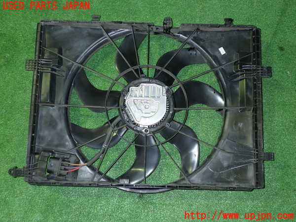 5UPJ-20526836]ベンツ E220 d（S213）(BlueTEC) ステーションワゴン(213204C)電動ファン1 中古_m0002.jpg