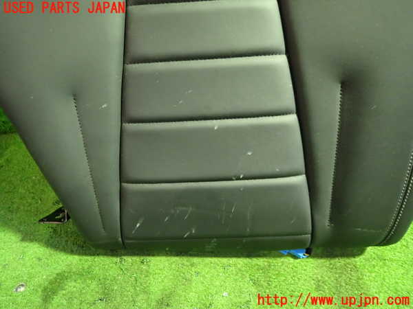 5UPJ-20527145]ベンツ E220 d（S213）(BlueTEC) ステーションワゴン(213204C)右2列目シート 中古_m0002.jpg
