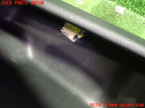 5UPJ-20521234]ベンツ E220 d（S213）(BlueTEC) ステーションワゴン(213204C)右前ドア内張り 中古_m0003.jpg