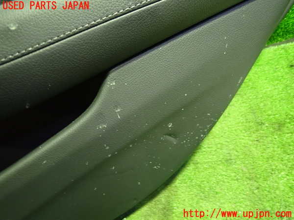 5UPJ-20521294]ベンツ E220 d（S213）(BlueTEC) ステーションワゴン(213204C)右後ドア内張り 中古_m0002.jpg
