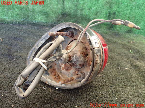 1UPJ-20551530]三菱ジープ(J58)右テールランプ 中古_m0003.jpg