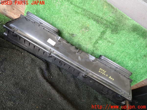5UPJ-20562560]ポルシェ・パナメーラ S ハイブリッド(970CGEA)エアクリーナーボックス 中古_m0001.jpg