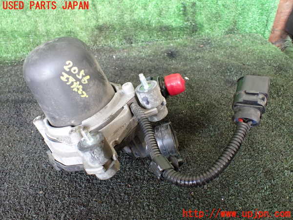 5UPJ-20562590]ポルシェ・パナメーラ S ハイブリッド(970CGEA)エアポンプ 中古_m0001.jpg