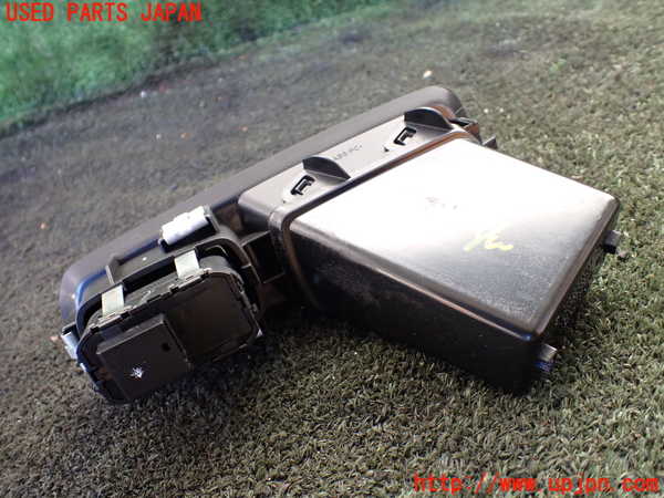 5UPJ-20566245]ポルシェ・パナメーラ S ハイブリッド(970CGEA)左前パワーウィンドウスイッチ 中古_m0002.jpg