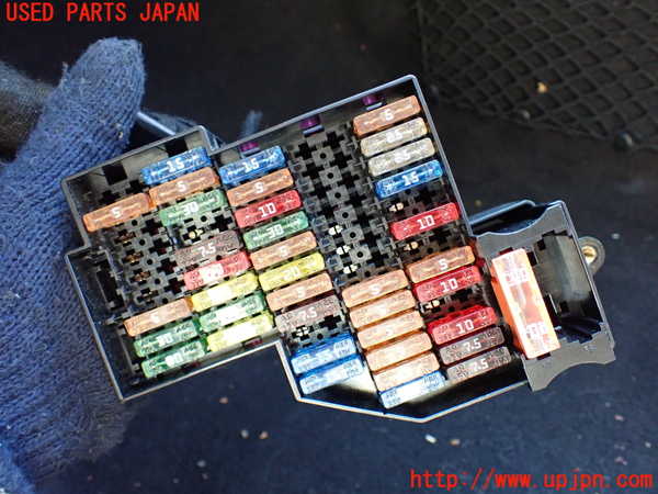 5UPJ-20566742]ポルシェ・パナメーラ S ハイブリッド(970CGEA)ヒューズボックス2 中古_m0001.jpg