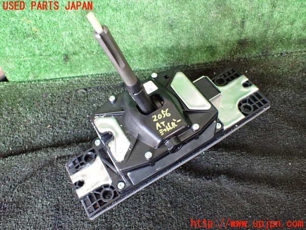 5UPJ-20567555]ポルシェ・パナメーラ S ハイブリッド(970CGEA)ATシフトレバー 中古_m0001.jpg
