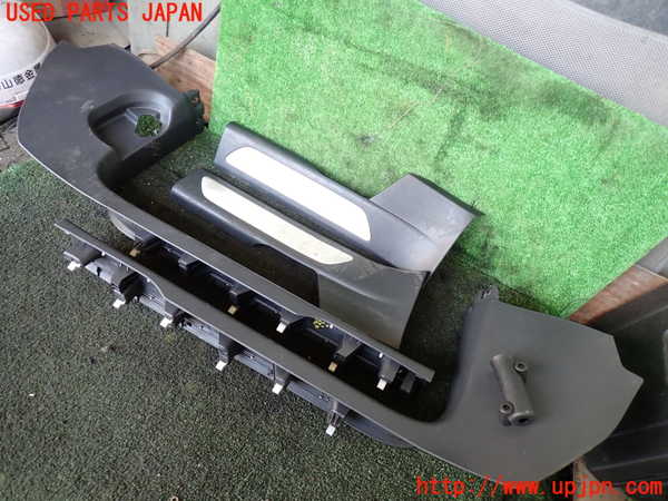 5UPJ-20567740]ポルシェ・パナメーラ S ハイブリッド(970CGEA)スカッフプレート 中古_m0001.jpg