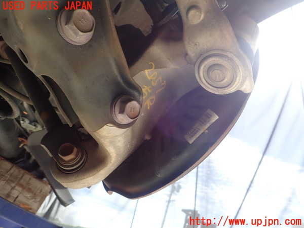 5UPJ-20574300]クラウン ハイブリッド(AZSH21)右リアナックルハブ 中古_m0001.jpg
