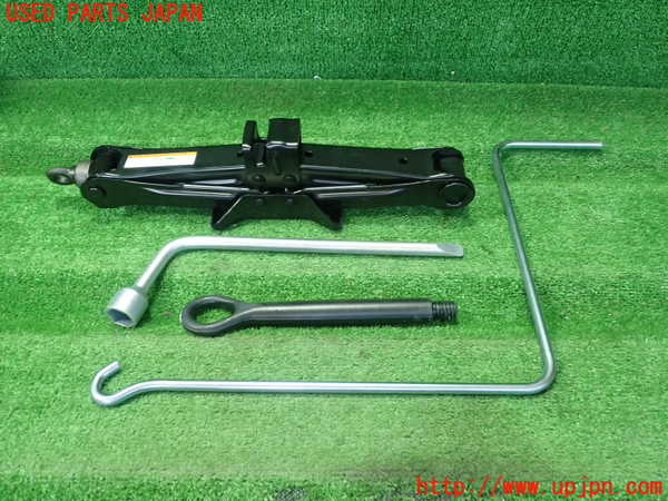 1UPJ-20577805]クラウン ハイブリッド(AZSH21)車載工具 中古_m0001.jpg