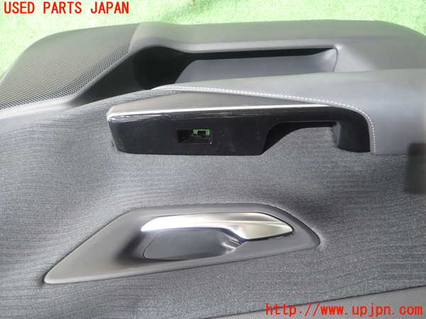 5UPJ-20571264]クラウン ハイブリッド(AZSH21)左前ドア内張り 中古_m0002.jpg