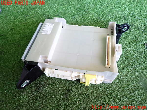 2UPJ-20606743]クラウン ロイヤル(GRS210)ヒューズボックス3 中古_m0002.jpg