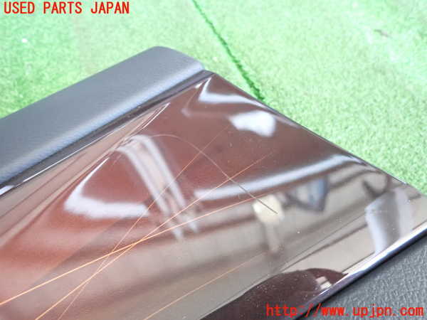 5UPJ-20601324]クラウン ロイヤル(GRS210)左後ドア内張り 中古_m0002.jpg