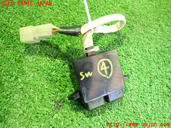 5UPJ-20616309]スープラ(MA70)スイッチ4 (PWR/MAZU) 中古_m0002.jpg