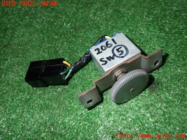 5UPJ-20616310]スープラ(MA70)スイッチ5 (84119-14090-B) 中古_m0001.jpg