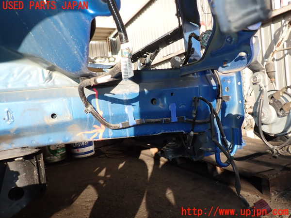 5UPJ-20621042]インプレッサ WRX-STi(GVF)コアサポート（カット） 中古_m0004.jpg