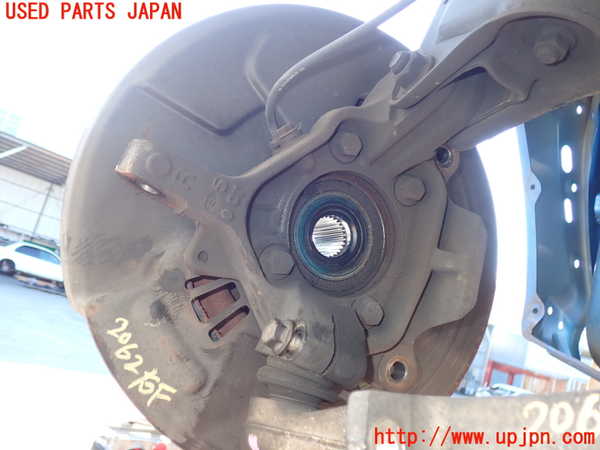 5UPJ-20624290]インプレッサ WRX-STi(GVF)右フロントナックルハブ 中古_m0001.jpg