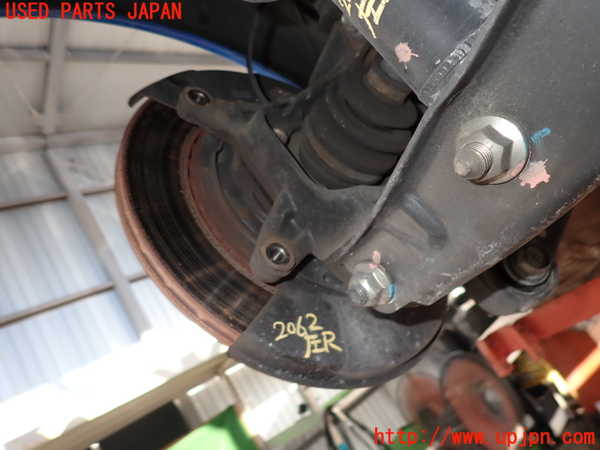 5UPJ-20624305]インプレッサ WRX-STi(GVF)左リアナックルハブ 中古_m0001.jpg