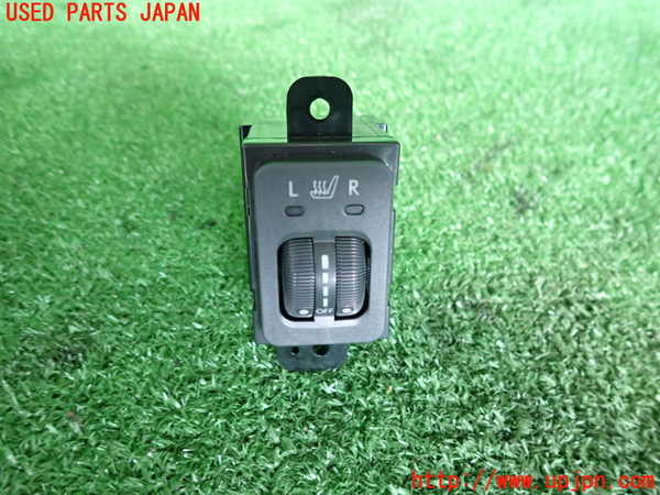 5UPJ-20626307]インプレッサ WRX-STi(GVF)スイッチ2 (シートヒーター調整) 中古_m0001.jpg