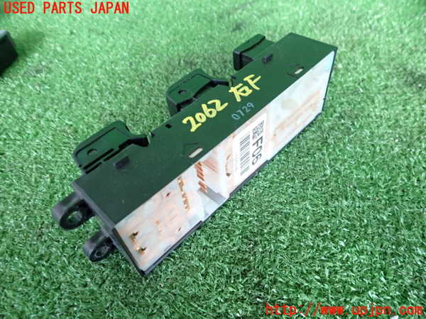 2UPJ-20626240]インプレッサ WRX-STi(GVF)右前パワーウィンドウ