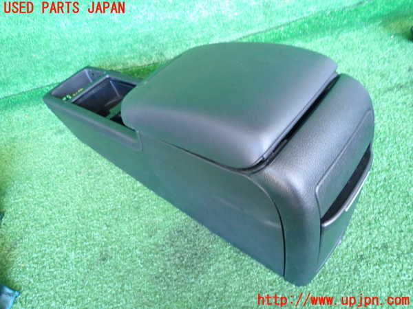 5UPJ-20627540]インプレッサ WRX-STi(GVF)センターコンソール 中古_m0002.jpg