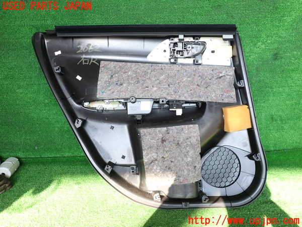 5UPJ-20621294]インプレッサ WRX-STi(GVF)右後ドア内張り 中古_m0003.jpg