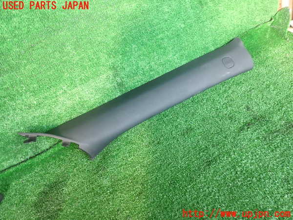 5UPJ-20627655]インプレッサ WRX-STi(GVF)右フロントピラートリム 中古_m0001.jpg