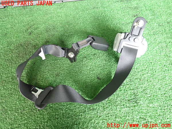 5UPJ-20627135]インプレッサ WRX-STi(GVF)真中2列目シートベルト 中古_m0001.jpg