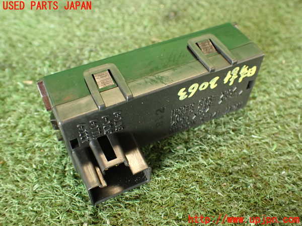 5UPJ-20637850]ランエボ7 GT-A(CT9A)時計 中古_m0003.jpg