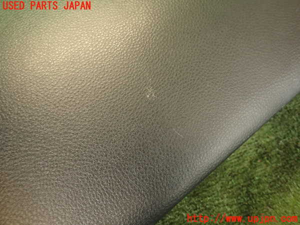 5UPJ-20637516]ランエボ7 GT-A(CT9A)グローブボックス1 中古_m0003.jpg