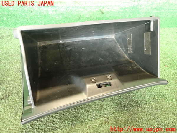 5UPJ-20637516]ランエボ7 GT-A(CT9A)グローブボックス1 中古_m0004.jpg