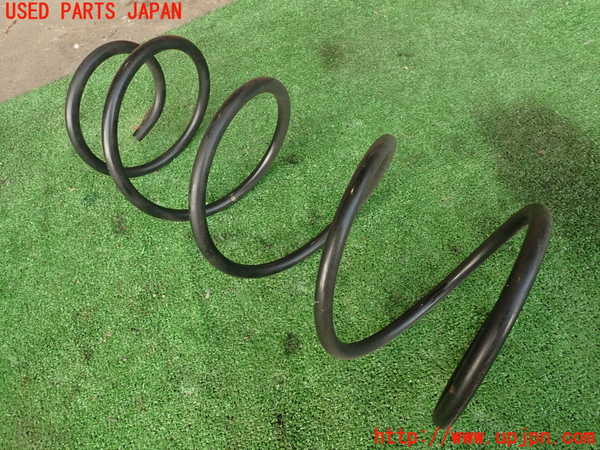 2UPJ-20655105]ランクル200系(URJ202W)左リアスプリング 中古_m0002.jpg