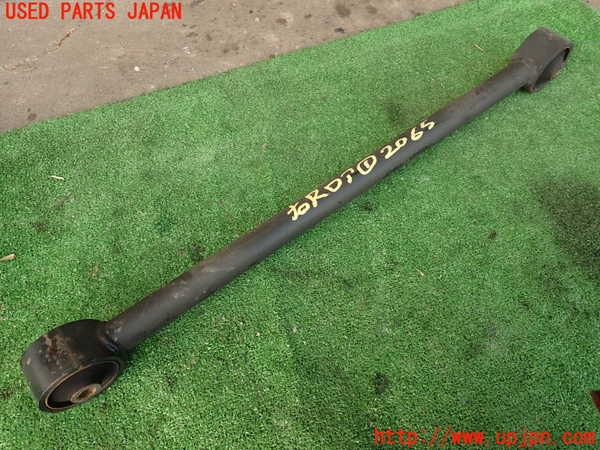 2UPJ-20655200]ランクル200系(URJ202W)右リアロアアーム1 中古_m0001.jpg