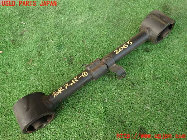 2UPJ-20655146]ランクル200系(URJ202W)右リアアッパーアーム1 中古_m0001.jpg