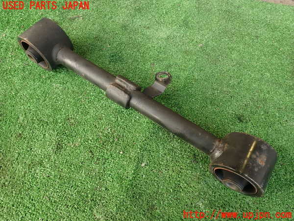 2UPJ-20655146]ランクル200系(URJ202W)右リアアッパーアーム1 中古_m0002.jpg