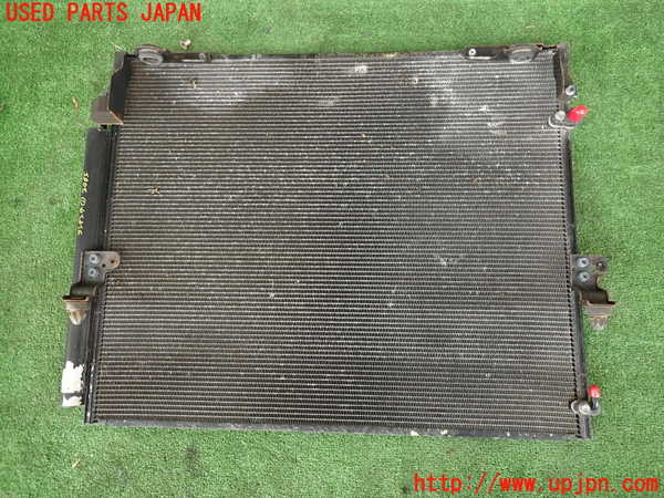 2UPJ-20656031]ランクル200系(URJ202W)エアコンコンデンサー1 ジャンク_m0001.jpg