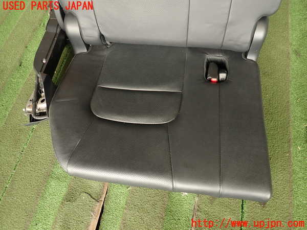 2UPJ-20657235]ランクル200系(URJ202W)右3列目シート 中古_m0002.jpg