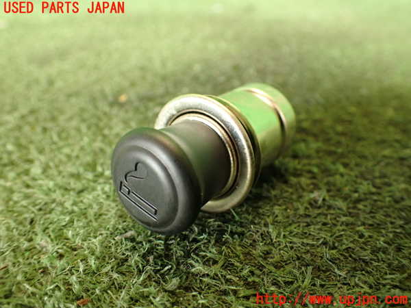 2UPJ-20657815]ランクル200系(URJ202W)シガライター 中古_m0001.jpg