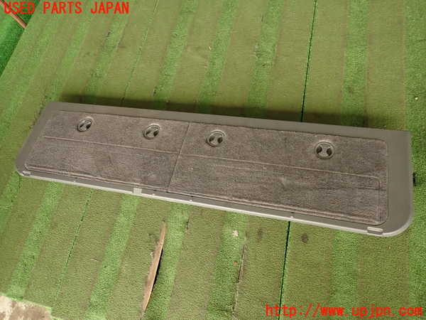 2UPJ-20657771]ランクル200系(URJ202W)ラゲッジトレイ1 中古_m0001.jpg