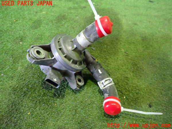 2UPJ-20662110]レジェンド ハイブリッド(KC2)ウォーターポンプ 中古_m0002.jpg