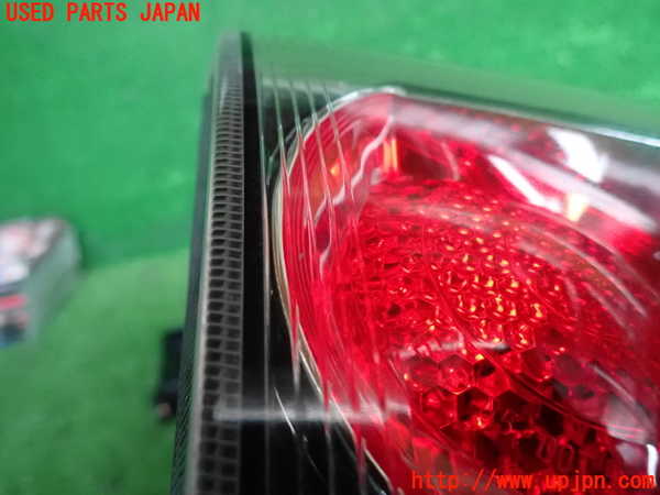5UPJ-20671552]ランエボ10(CZ4A)左リアフィニッシャー 中古_m0002.jpg