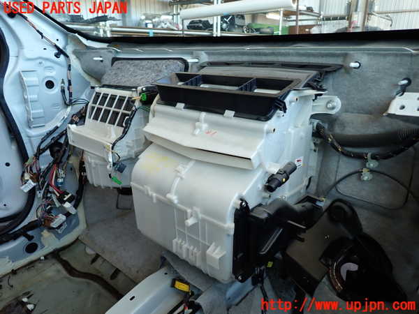 2UPJ-20676081]ランエボ10(CZ4A)エバポレーター1 中古_m0003.jpg
