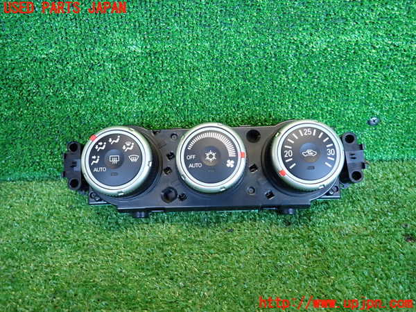 5UPJ-20676066]ランエボ10(CZ4A)エアコンスイッチ1 中古_m0001.jpg