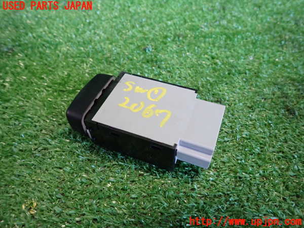 5UPJ-20676306]ランエボ10(CZ4A)スイッチ1 (ASC OFF) 中古_m0001.jpg